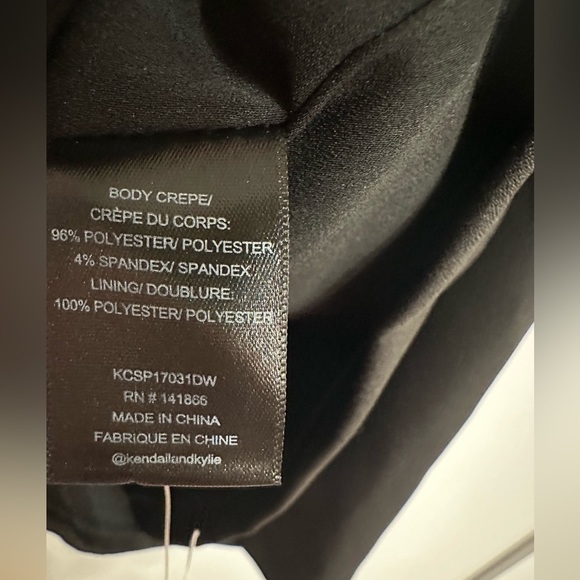 KENDALL + KYLE BLACK MINI DRESS - Picture 4 of 7